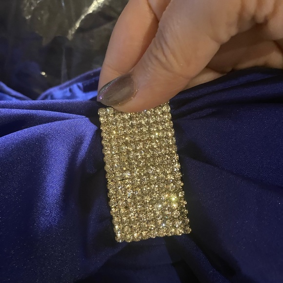 Deep blue formal dress - Picture 3 of 6